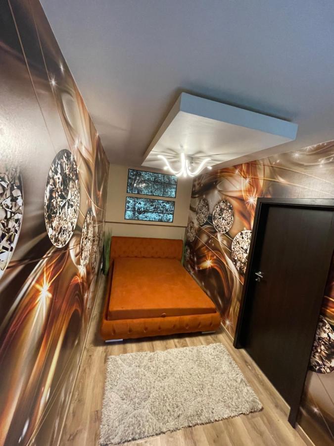 דברצן Mox Downtown Apartman מראה חיצוני תמונה