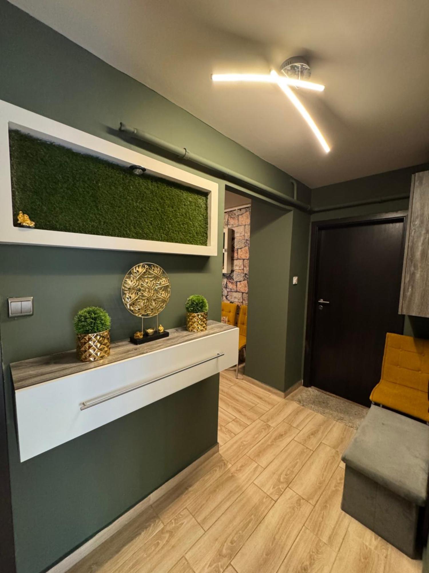 דברצן Mox Downtown Apartman מראה חיצוני תמונה