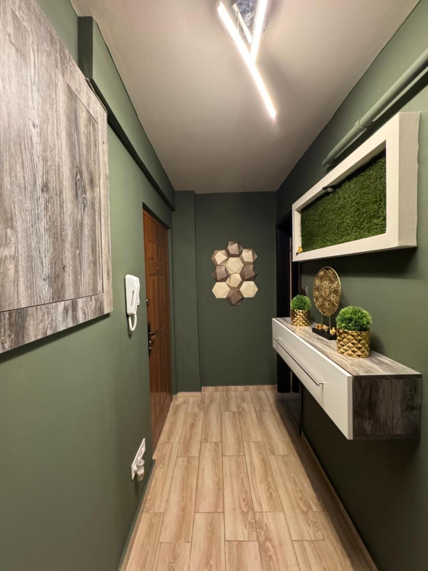 דברצן Mox Downtown Apartman מראה חיצוני תמונה