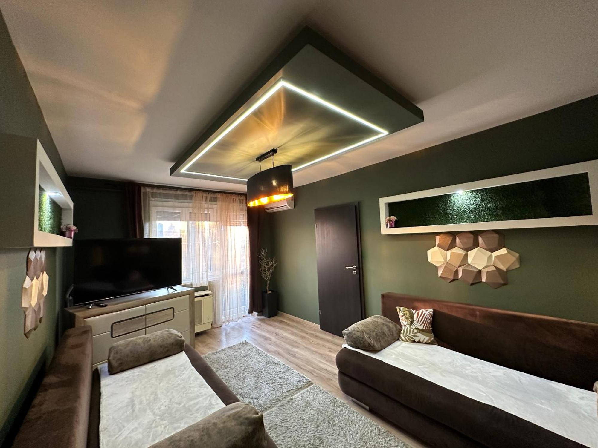 דברצן Mox Downtown Apartman מראה חיצוני תמונה