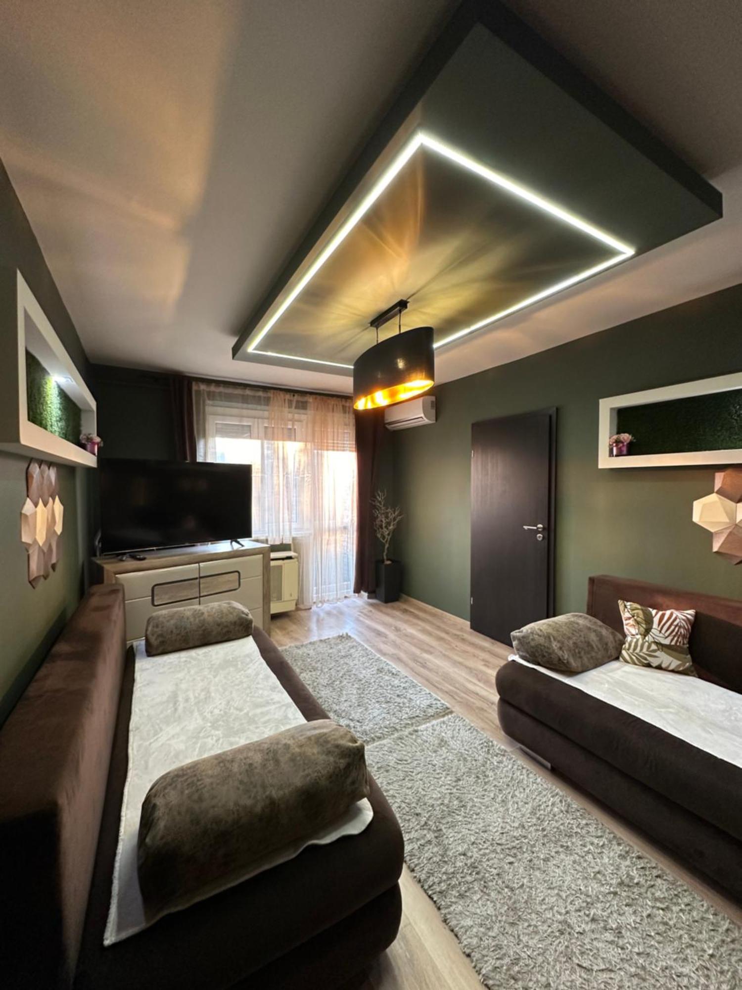 דברצן Mox Downtown Apartman מראה חיצוני תמונה